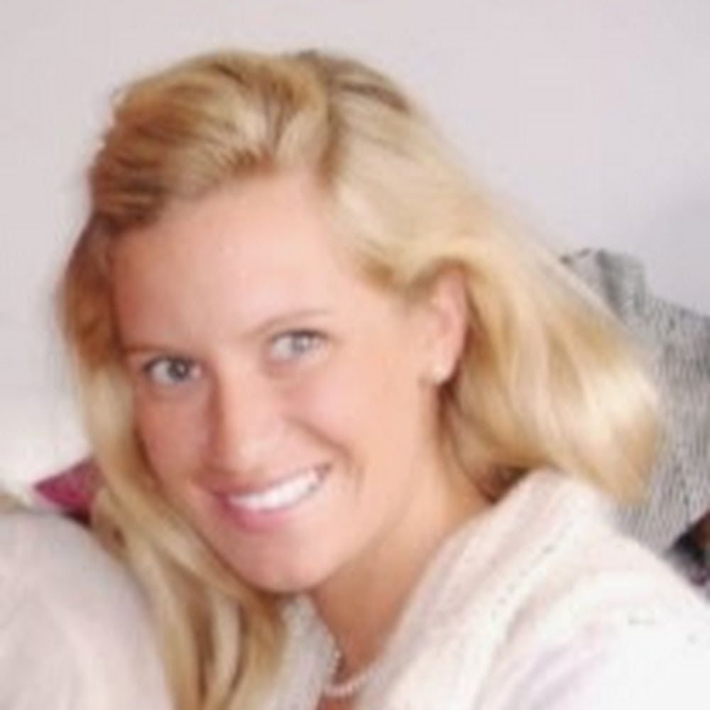 Meet your Posher, Caroline